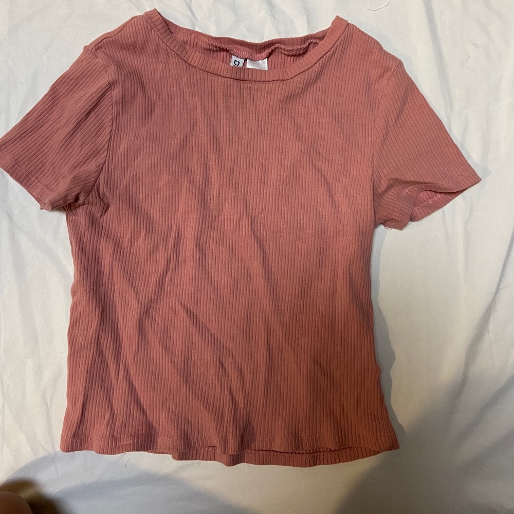 Simple short sleeve